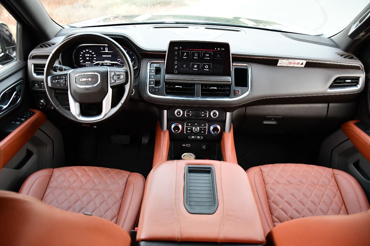 GMC Yukon 2025 (2)
