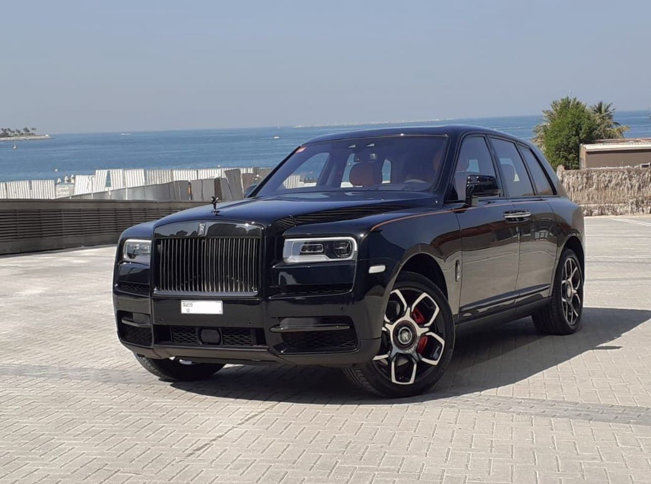 Rolls Royce Cullinan 2025 (2)