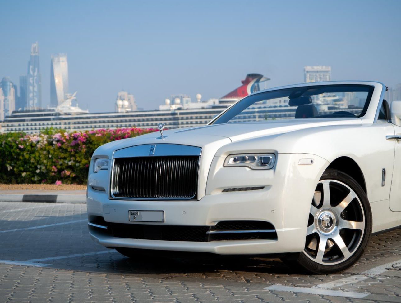 Rolls Royce Dawn 2023 (1)