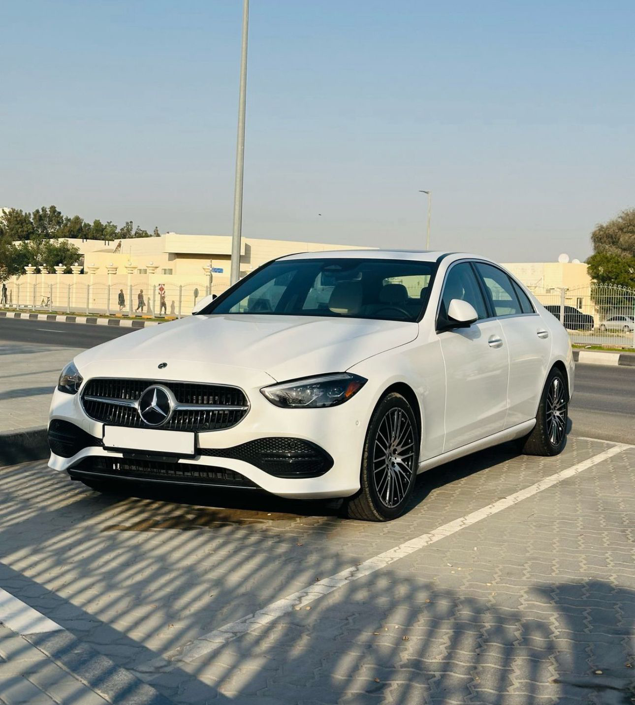 Mercedes C300 2024 (2)