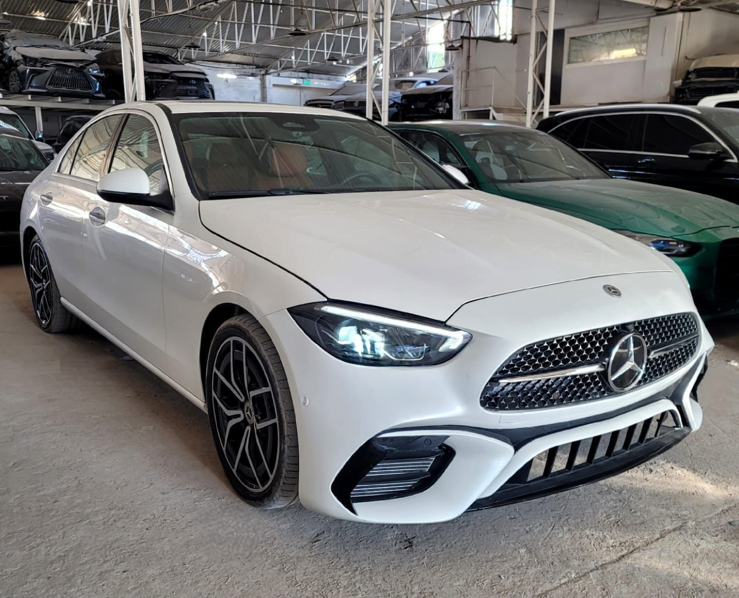 Mercedes C300 2024 (4)